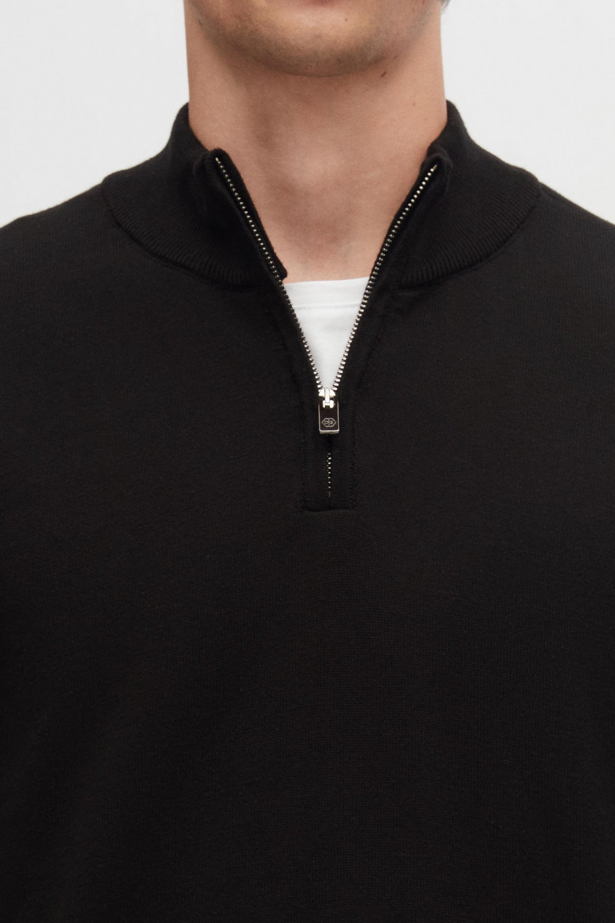 PULOVER CU FERMOAR SLIM FIT D'S DAMAT - Negru