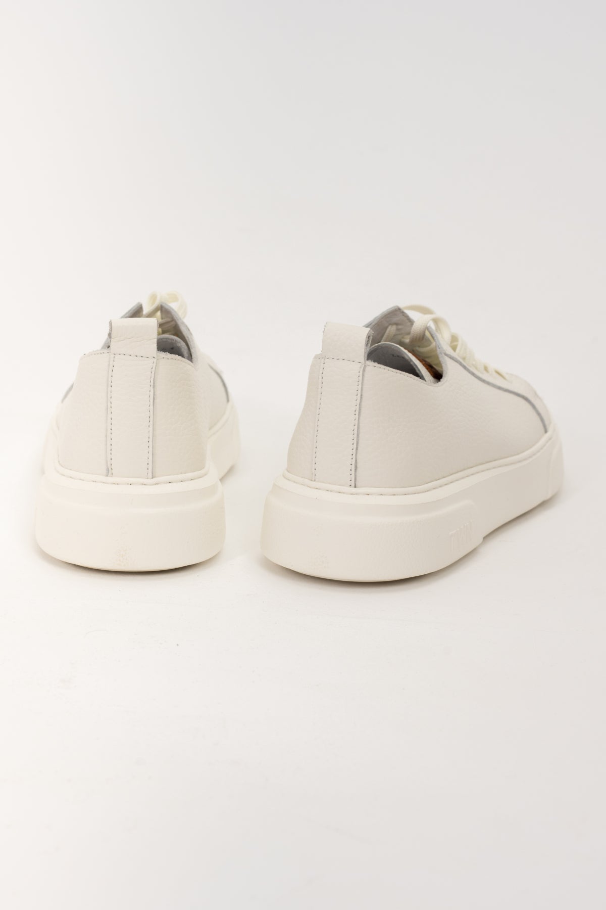 INCALTAMINTE CASUAL TWN - Alb
