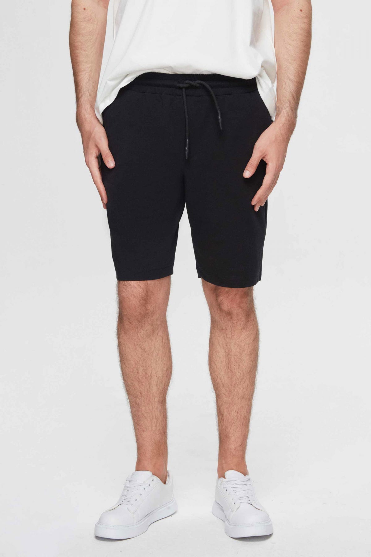 PANTALONI SCURTI D'S DAMAT SLIM FIT  - Negru