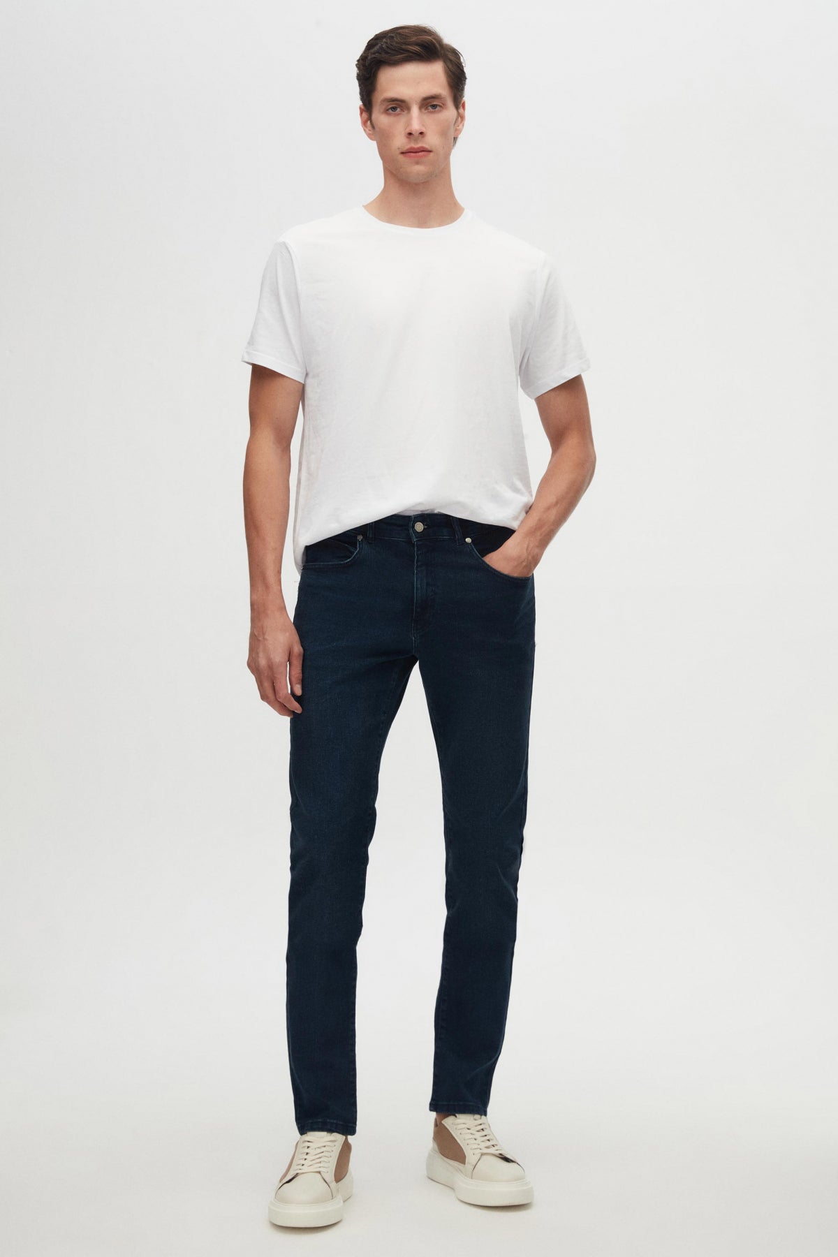 BLUGI SLIM FIT D'S DAMAT  - Bleumarin