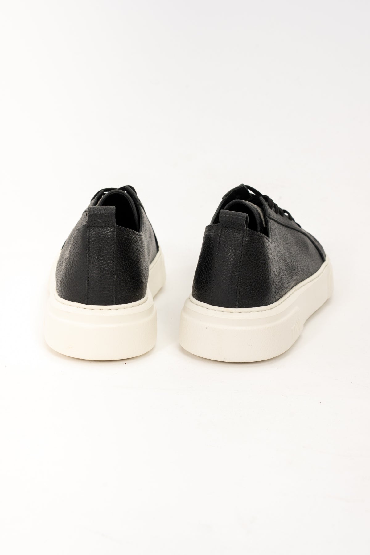INCALTAMINTE CASUAL TWN  - Negru